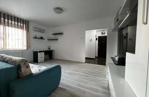 Pitesti Apartment | Guest Rated 9.8: Family-Friendly Apartament Teo Ultracentral