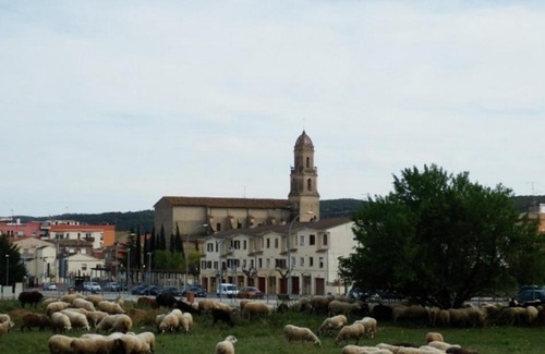 Torrelles de Foix Apartment | Top-Rated Child-Friendly Apartament Torrellenc Awaits You