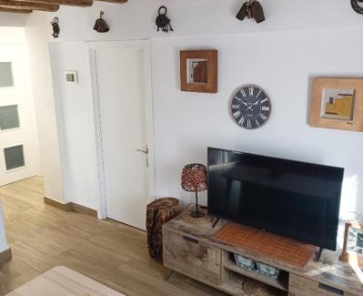 Campdevanol Apartment | Pet-Friendly Retreat: Apartament Turístic Campdevànol