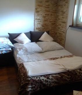 Ludzmierz Apartment | Kid-Friendly Retreat at Apartament U Janusza - Highly Rated