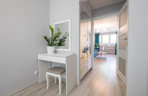 Slupsk Apartment | Relaxing Stay at Apartament uJasia - Rated 9/10 by Guests
