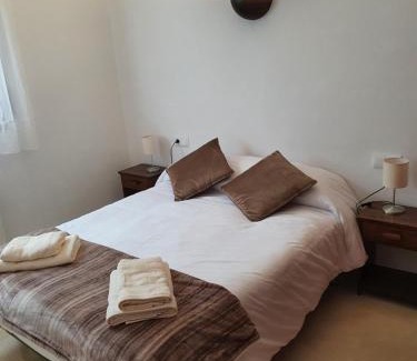 Ribes De Freser Apartment | Inviting Apartament Vall de Ribes with Breakfast Included