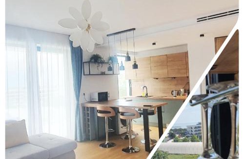 Neptun Apartment | Cozy Oceanfront Apartment Vogh Olimp with Private Beach Access