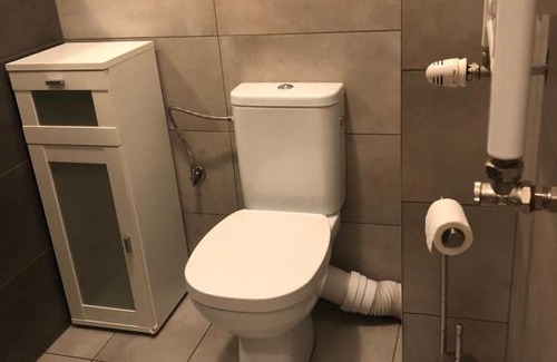 Wola Duchacka Apartment | Cozy Apartament Włoska: Pet-Friendly & Guest Rated 8/10