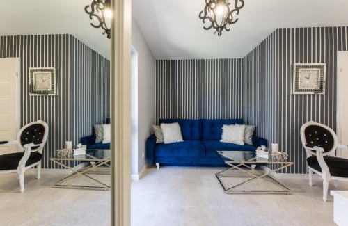 Rowy Apartment | Stylish Apartment in Rowy with Hot Tub & High Ratings