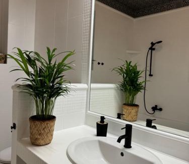 Dziaki Lesne Apartment | Gdynia Apartment with Ocean View & Pet-Friendly Amenities
