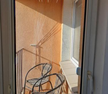 Ladek-Zdroj Apartment | Child-Friendly Apartment in Lądek-Zdrój by the Market