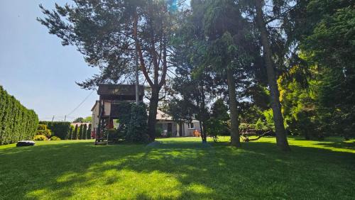 gmina Przeciszow Apartment | Family-Friendly Retreat at Apartament Willa Pod Sosnami