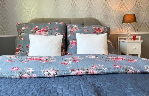 Szczawno-Zdroj Apartment | Top-Rated Pet Friendly Apartment Winston for Your Getaway
