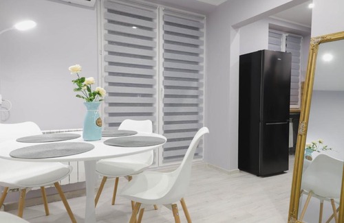 Jastrzebie-Zdroj Apartment | Delightful Apartment with Balcony - Pet & Child Friendly
