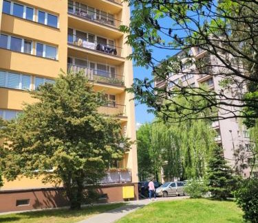 Gliwice Apartment | Prime Stay at Apartament Gliwice Mewy with Climate Control