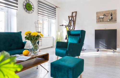 Ladek-Zdroj Apartment | Historic Apartment Stay at Klahra MyWeek - 10/10 Rating