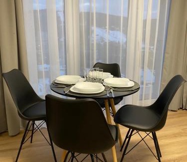 Krynica-Zdroj Apartment | Remarkable Apartment with Scenic Views at Cicha 16B1