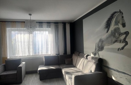 Rumia Apartment | Cozy Apartament Zagórze with Kitchen & Breakfast Amenities