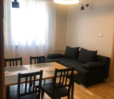 Old Town Apartment | Pet-Friendly Retreat at Apartament Zamkowy Stare Miasto