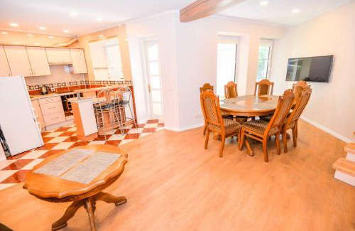 Juodkrante Apartment | Guest Rated 10/10: Juodkrante Apartment with Breakfast & Kitchen