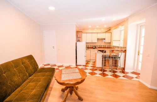 Juodkrante Apartment | Guest Rated 10/10: Juodkrante Apartment with Breakfast & Kitchen