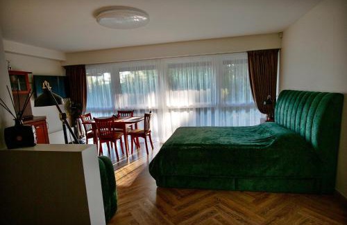 Nida Apartment | Top-Rated PELĖDŲ ATOSTOGOMS with Pool and Spa Amenities