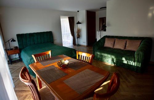 Nida Apartment | Top-Rated PELĖDŲ ATOSTOGOMS with Pool and Spa Amenities
