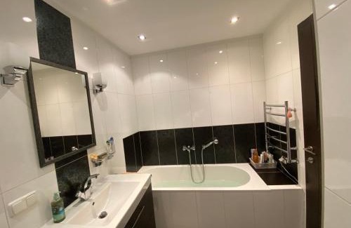 Senamiescio seniunija Apartment | Family-Friendly Stay at Apartamentai prie Kalnų parko