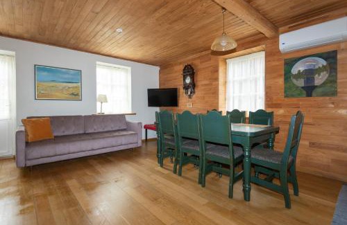Nida Apartment | Stay at Apartamentas "Jūratė" with Private Yard & Sauna