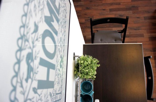 Smol'Ninskoe Apartment | Budget-Friendly Stay at Apartamenti na Konnoy - 9/10 Rated