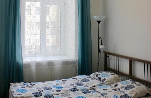 Smol'Ninskoe Apartment | Budget-Friendly Stay at Apartamenti na Konnoy - 9/10 Rated