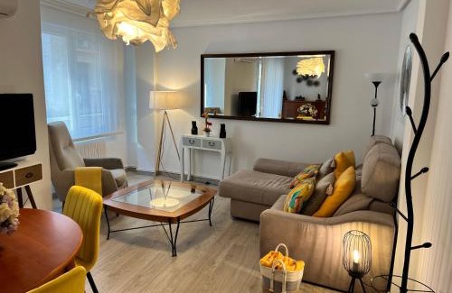 Zaragoza Centro Apartment | Child-Friendly Escape at Apartamenticos La Paz I