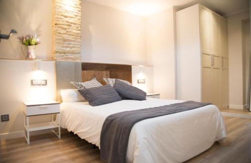San Pablo Apartment | Child-Friendly Comfort at Apartamenticos Studio 39
