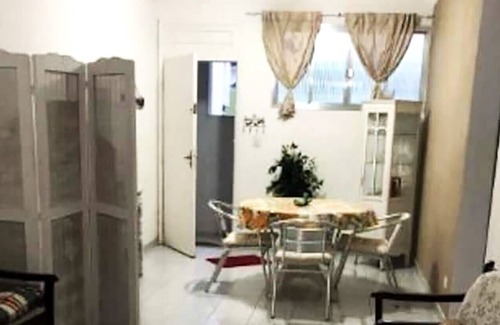 Aparecida Apartment | Beachfront Apartment with Wi-Fi and Ocean View in Santos