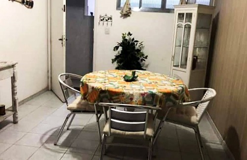 Aparecida Apartment | Beachfront Apartment with Wi-Fi and Ocean View in Santos