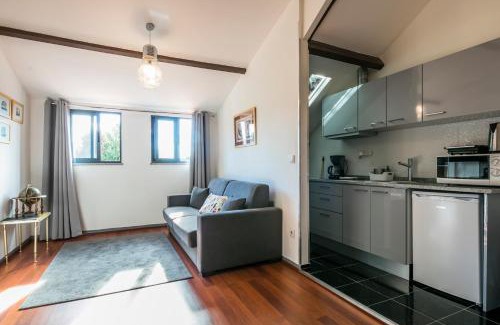 Ramalde Apartment | Budget-Friendly Atop Francos: Wheelchair Accessible Comfort