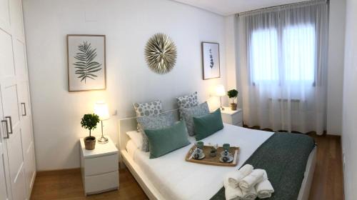 Castro Urdiales Apartment | Prime Oceanfront Apto1: Pool, Garage & 9.5/10 Rating!