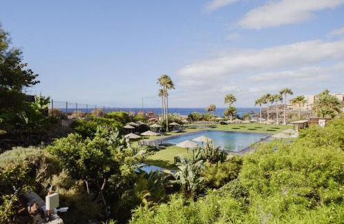 San Miguel de Abona Apartment | Relaxing Apartment 131: Pool, Views & Pet-Friendly Stay