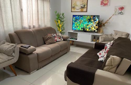 Vila Alzira Apartment | Pet-Friendly Apartment Just 100 Meters from Astúrias Beach