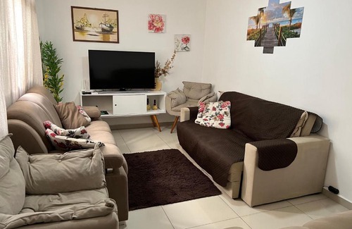 Vila Alzira Apartment | Pet-Friendly Apartment Just 100 Meters from Astúrias Beach