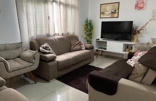 Vila Alzira Apartment | Pet-Friendly Apartment Just 100 Meters from Astúrias Beach