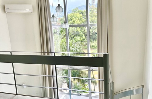 Czerniewicz Apartment | Cozy Saint Sebastian Flat Duo with Family-Friendly Amenities