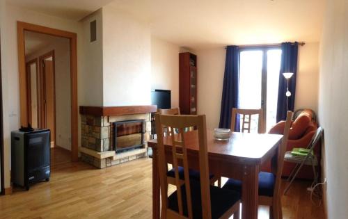 Taull Apartment | Family-Friendly 3-Bedroom Apartment in Pla de la Ermita