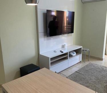 Centro Apartment | Inviting Apartment 502 for 5 in Caldas Novas with Pool