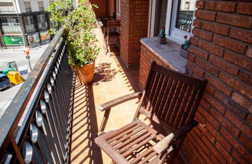 Soria Apartment | Spacious Apartment in Soria - Pet & Child Friendly Stay