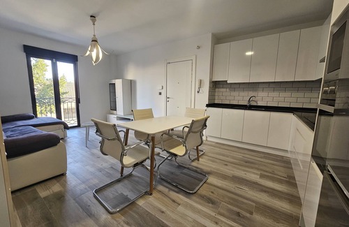 Ogijares Apartment | Family-Friendly Apartment Just 10 Minutes from Downtown