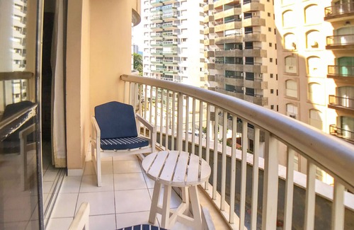 Morro do Maluf Apartment | Beachside Apartment Steps from Praia de Pitangueiras