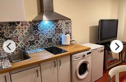 Matadepera Apartment | Private Patio Retreat in Luxurious Chalet - Pet Friendly