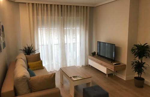 Plasencia Apartment | Pet-Friendly Retreat at Apartamento Abuelo Mayorga