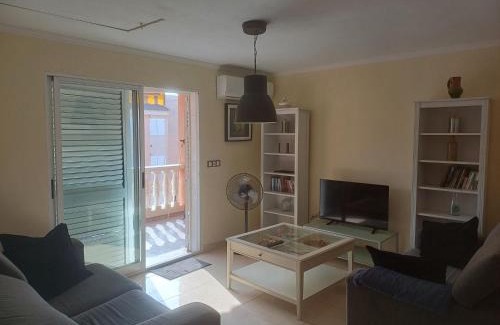 El Grau de Moncofa Apartment | Cozy Apartment with Child and Pet-Friendly Amenities