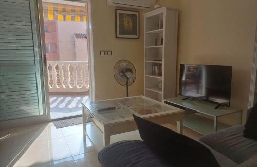 El Grau de Moncofa Apartment | Cozy Apartment with Child and Pet-Friendly Amenities