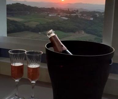 Maria Goretti Apartment | Cozy Apartment with Scenic Vineyard Valley Views, Rated 9.8