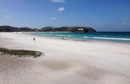 Braga Apartment | Cozy Oceanfront Apartment Steps from the Beach - 9.8/10