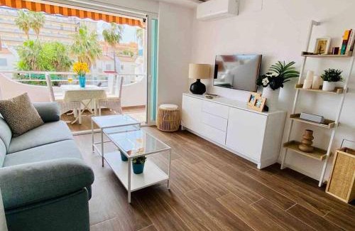 Peniscola Apartment | Recently Renovated Oceanfront Apartment with Pool Access